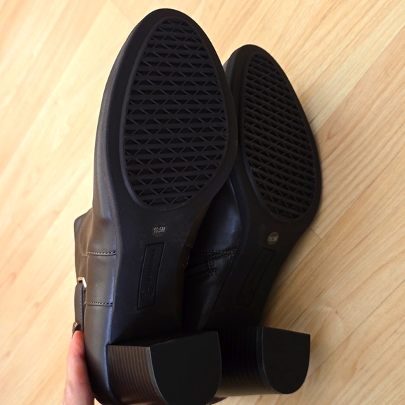 GIANI BERNINI MEMORY FOAM ANKLE BOOTIE ARTEMYSS CHOCOLATE BROWN SIZE 10.5 - Picture 10 of 11